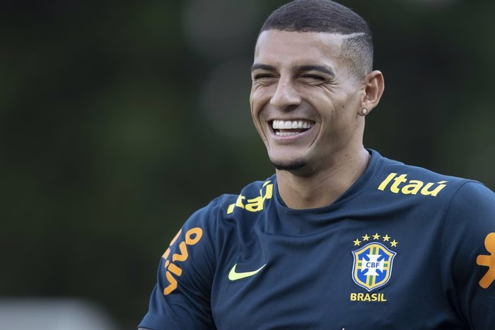 Diego Carlos dá sinal positivo ao Vasco, mas Fenerbahçe ainda é obstáculo