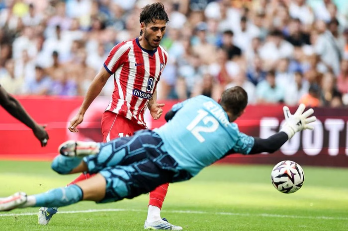 Atlético de Madrid ganó un amistoso sin Julián Alvarez, mientras llega Cuti Romero