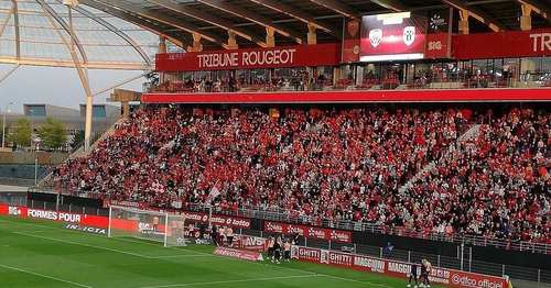 Ligue 2 : "de la fraîcheur et de l'expérience", le visage du DFCO qui reçoit Pau pour son premier match à domicile