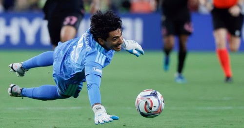 Video: el blooper del arquero del Inter Miami en el cuarto gol de Nashville