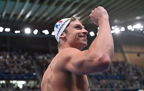 EN DIRECT Championnats d’Europe de natation : Léon Marchand est un extraterrestre et remporte l'or sur 400 m nage libre.. Suivez les courses avec nous