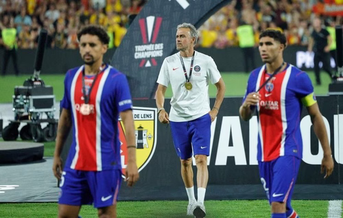 il été lésé en jouant à l’extérieur, à Lens, « comme en Ligue 1 » ?