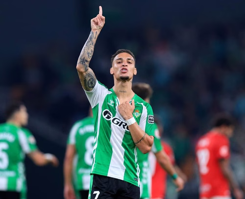 Real Betis turn down €50 million offer for Antony