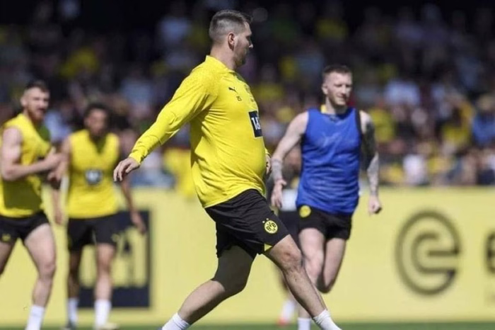 Süle, con más de 100 kilos, pasó de la elite de la Bundesliga a la novena división alemana