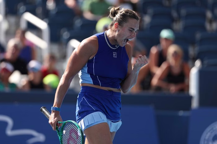 Sabalenka avança após 54 minutos e enfrenta jovem tcheca