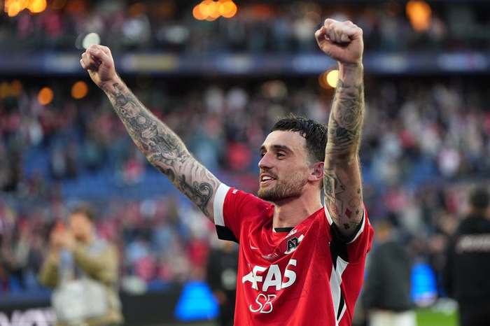 Betis, il nuovo bomber arriva dall'Irlanda? Vicino il trasferimento di Parrott dell'AZ Alkmaar