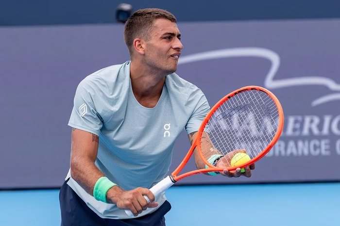 Flavio Cobolli verso vette inesplorate nel ranking ATP: due posizioni virtuali guadagnate e anche Djokovic nel mirino!