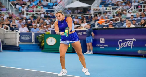 WTA 1000 de Cincinnati : Aryna Sabalenka avance à grande vitesse vers les quarts