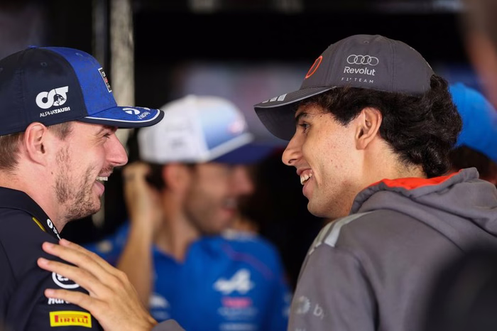 Bortoleto celebra renovação de Verstappen: "Feliz que ficará na F1"