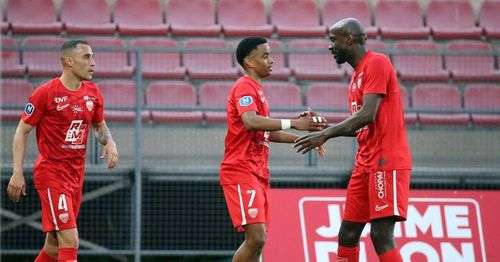 Ligue 2 (J3) : Faty de retour, pas Hamada, un attaquant ciblé, ce qu'il faut savoir avant Clermont