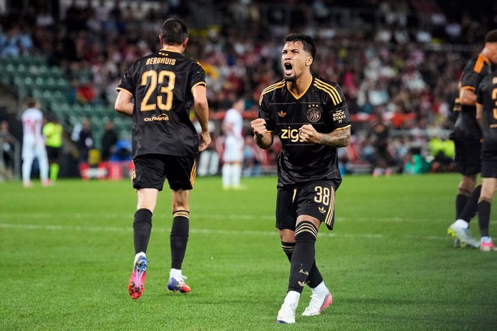 Marcos Leonardo marca primeiro gol pelo Ajax, na Conference League