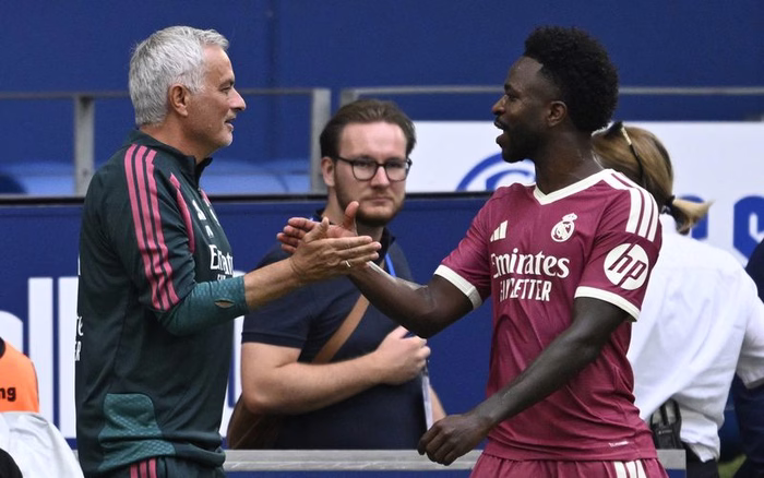 Vini, Mbappé e Bellingham 'não são incompatíveis', afirma Mourinho