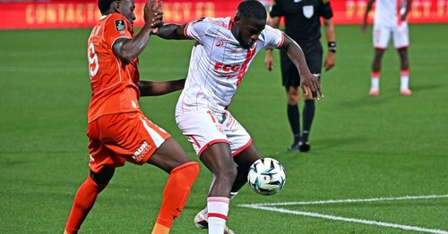 Ligue 2 : à la pause, Pau FC et l'AS Nancy Lorraine se neutralisent (0