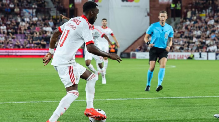 Benfica nutzt AGF-Schwächen eiskalt aus, Aarhus bewahrt sich Resthoffnung