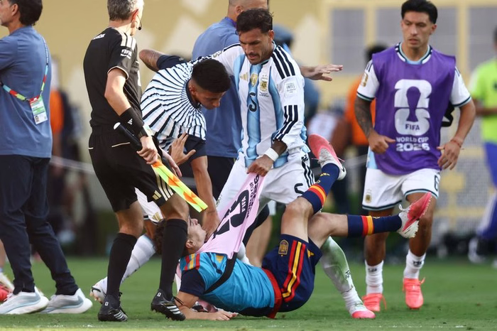 Leandro Paredes gesperrt: Argentinien