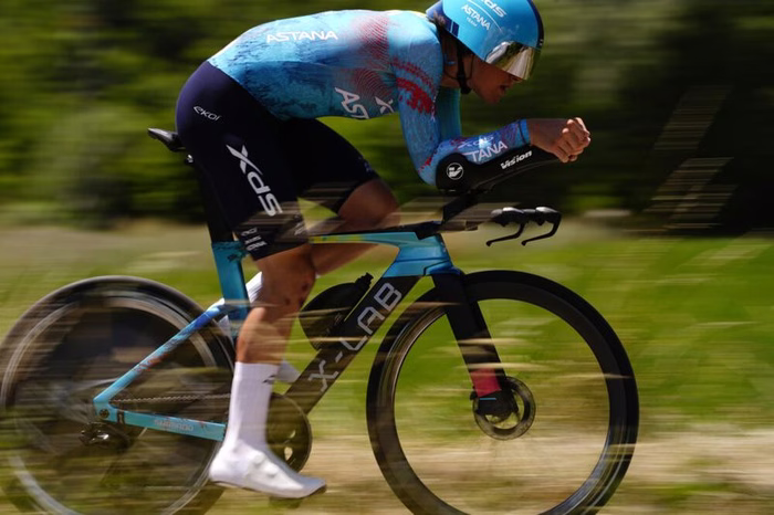 LIVE Tour de l’Avenir 2026, tappa di oggi in DIRETTA: Finn deve stare attento alle fughe bidone