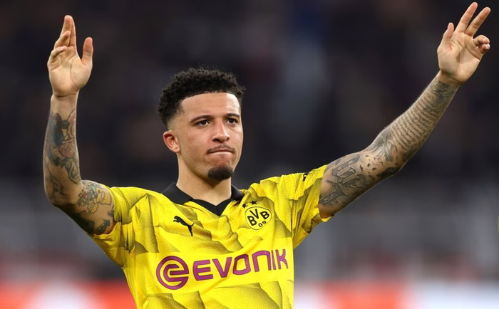 Traum droht zu platzen: Jadon Sancho ausgerechnet zu BVB-Konkurrent?