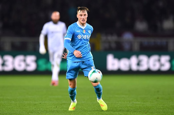 🚨 Sorpresa in casa Napoli: Beukema CONVOCATO per il Genoa!