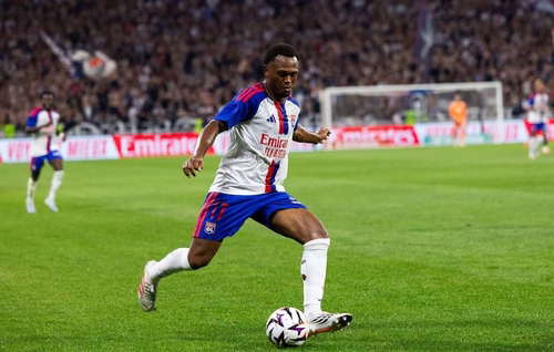 EN DIRECT TFC - OL : Lyon veut surfer sur son rythme européen pour bien démarrer… Suivez la 1re journée de Ligue 1 avec nous
