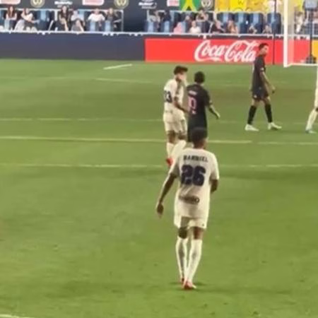 Messi é multado pela MLS após acertar tapa na cara de adversário em jogo nos EUA