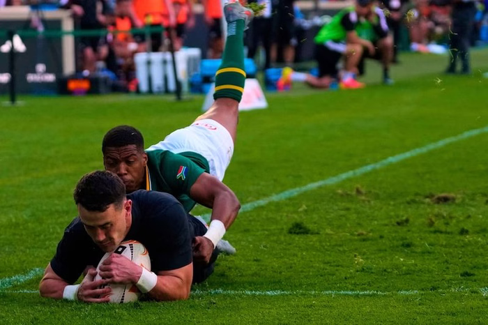 All Blacks sorprendió y le ganó a los Springboks por 17 puntos: arrancó la serie que perjudica a los Pumas