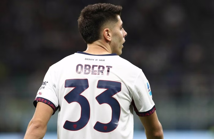 Cagliari, Obert giura amore: "Ho saputo dell'offerta del Lens, ma ho chiesto di rimanere"
