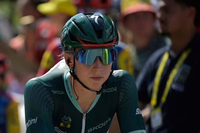 Giro di Gran Bretagna 2026, devastante volata di Wiebes nell’ultima tappa. Podio per Consonni