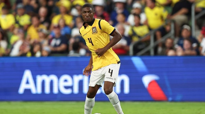 Aston Villa fragt bei diesem Abwehrtalent aus Belgien an