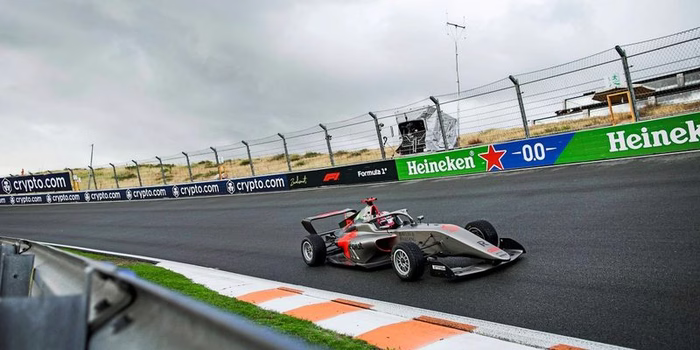 Rückschlag für Emma Felbermayr im Titelkampf der F1 Academy