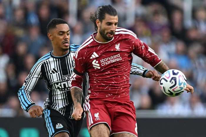 Liverpool busca empate nos acréscimos contra o Newcastle na estreia do Inglês