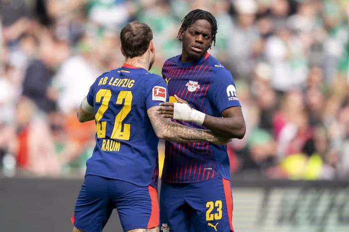 Barcelona nimmt RB Leipzigs Lukeba ins Visier