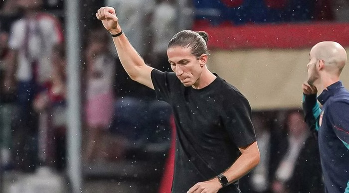 Monaco de Filipe Luís vence na estreia do Campeonato Francês