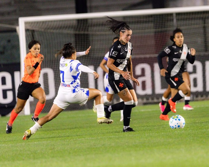 Vasco vence Taubaté e garante acesso à Série A do Brasileirão Feminino