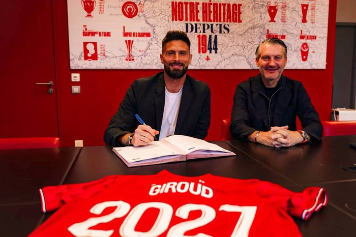 [2012] À bientôt 40 ans, Olivier Giroud n’en a pas fini avec la Ligue 1
