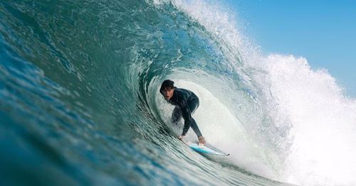 Gironde : le futur du surf s'écrit à Lacanau