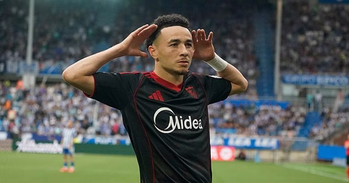 El Olympiacos alcanza un acuerdo con Vargas a la espera de cerrarlo con el Sevilla FC
