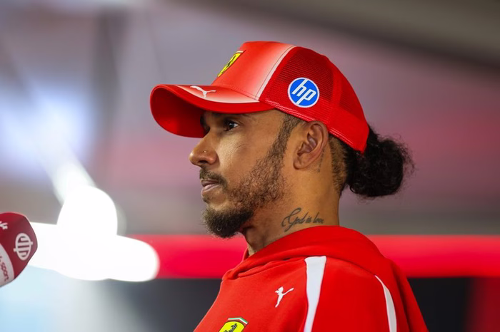 Hamilton se retrata após criticar a Ferrari na Holanda