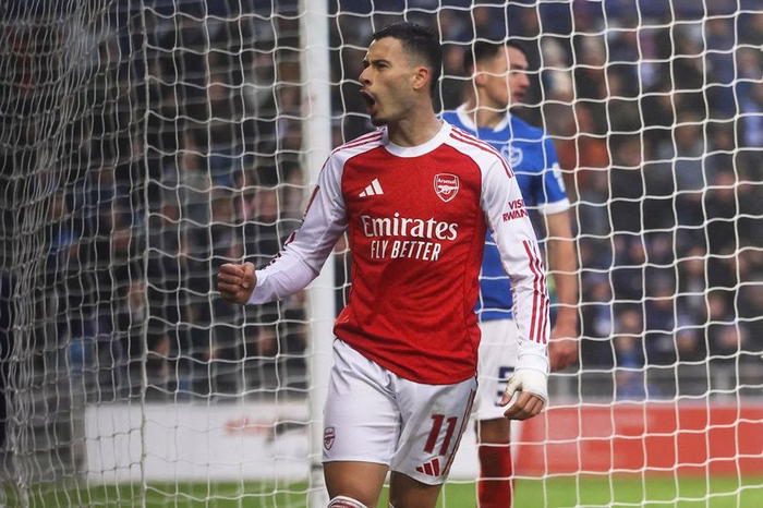 Veja quem pode trocar de clube na última semana de janela na Europa