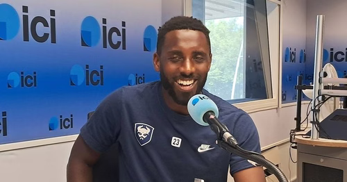 Le défenseur du SM Caen Lionel Carole : "Avec les confettis, je ne voyais presque rien à dix mètres."