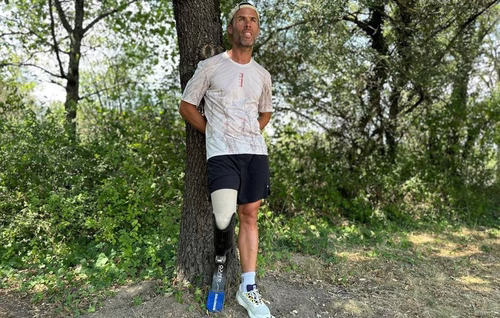 UTMB 2026 : Julien Veysseyre prêt à marquer l’histoire de l’ultra-trail avec sa jambe amputée