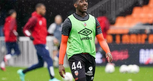 Ancien joueur du PSG et de Lorient, Ayman Kari prend sa retraite à 21 ans