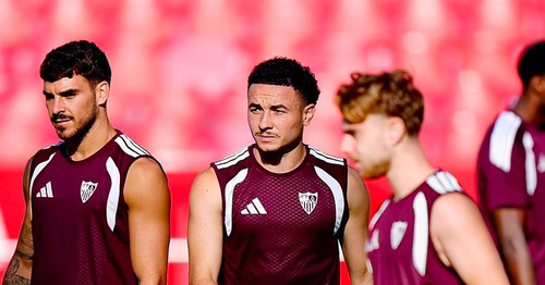 Vargas trabaja con el grupo y el Sevilla FC tensa la cuerda con Olympiacos por su traspaso