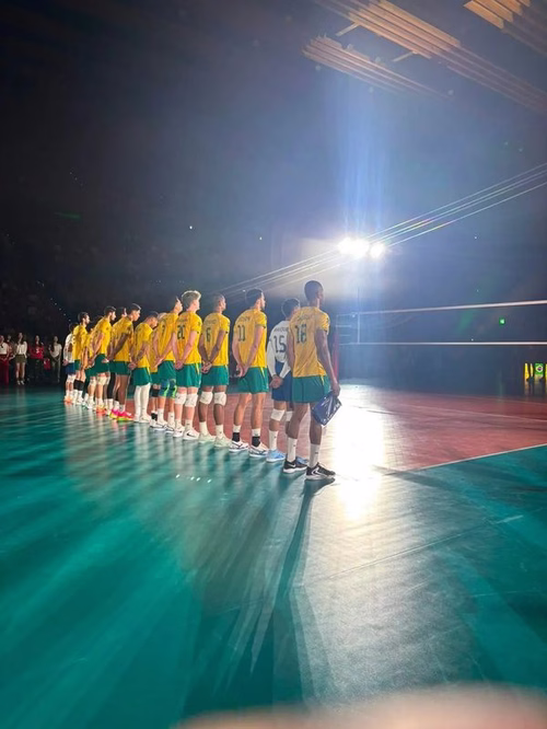 Bernardinho: aniversário e vitória do Brasil sobre o Japão no vôlei