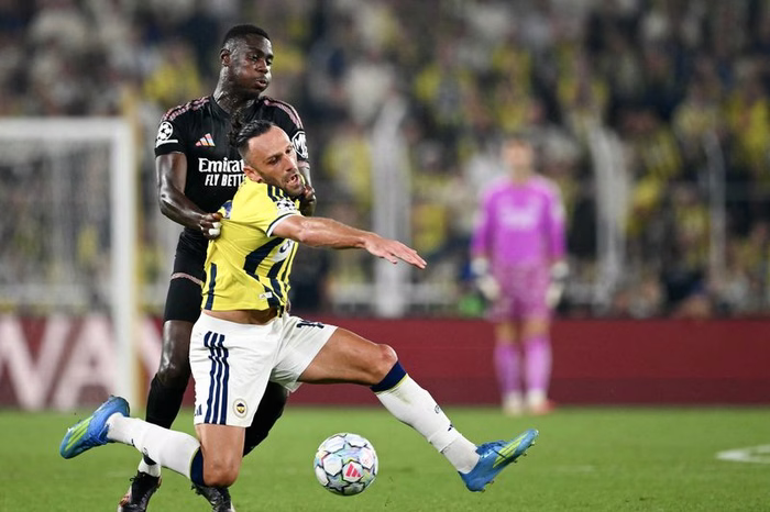 OL - Fenerbahçe : Muriqi veut se qualifier pour "les fans et le foot turc"