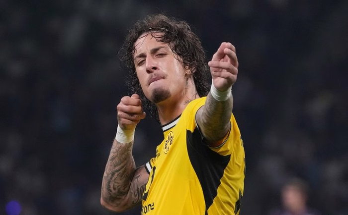 Fábio Silvas Zukunft beim BVB offen – drei Klubs zeigen Interesse