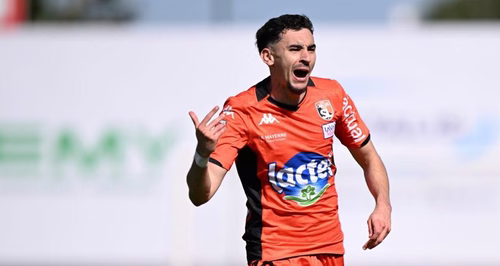 Ligue 2 : Sellouki quitte Laval, Ekwah passe de l’ASSE à Auxerre, le Red Star se renforce…