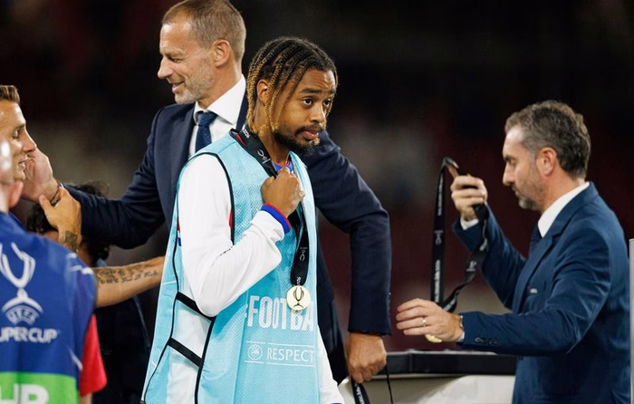 EN DIRECT Mercato 2026 : Accord entre le PSG et Liverpool pour Barcola, le pactole pour Paris... Suivez le marché des transferts avec nous
