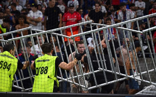 2) : l'UEFA devrait enquêter sur les incidents