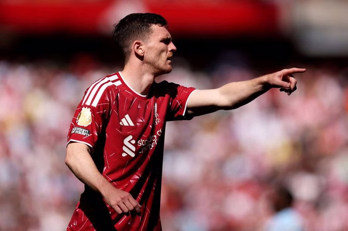 Anfield im September: Robertson kehrt zurück