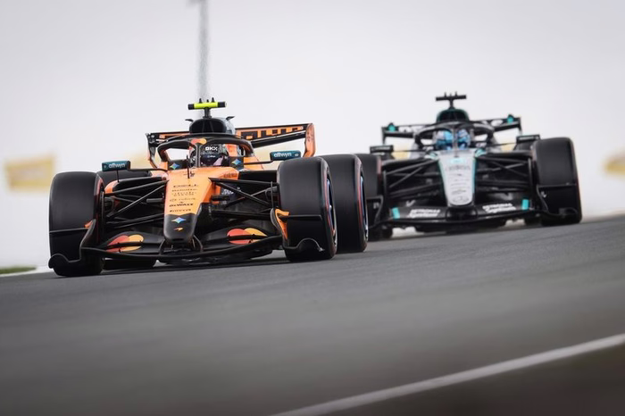 F1: McLaren duvida de alegação da Mercedes sobre falta de dinheiro para atualizações